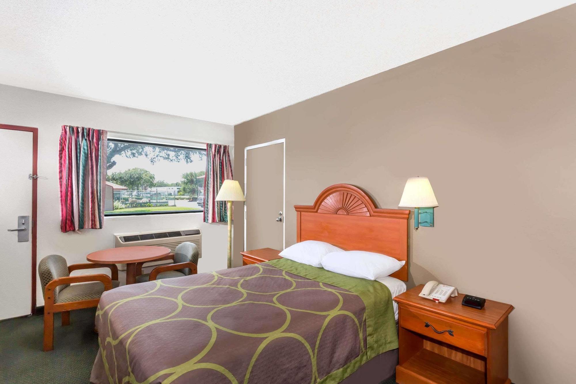 Redfinn Inn Fort Pierce Dış mekan fotoğraf