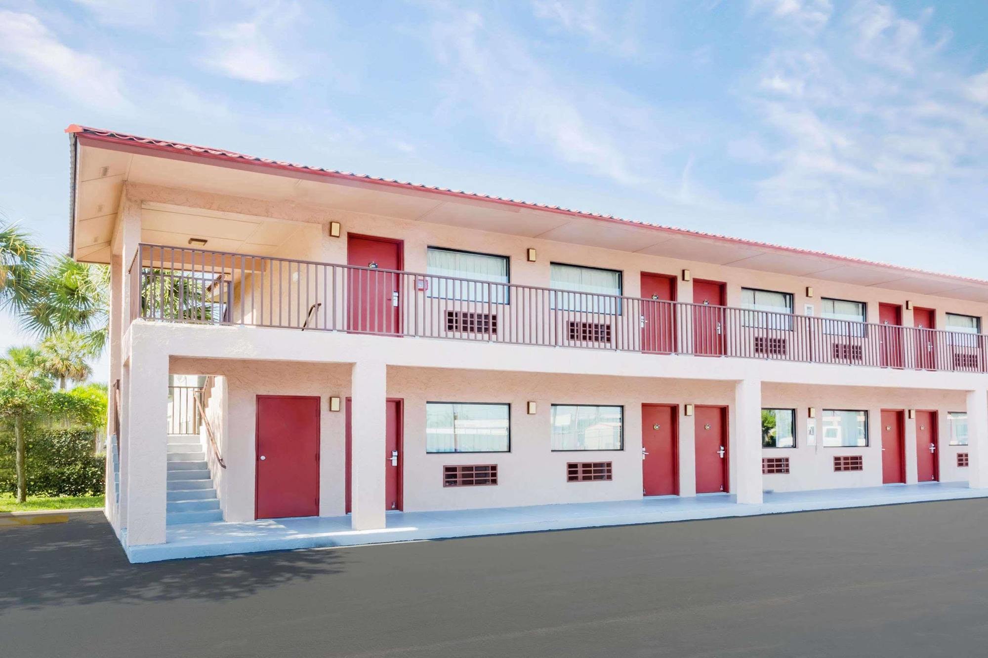 Redfinn Inn Fort Pierce Dış mekan fotoğraf